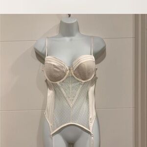 Elegant Cream Lace Bustier